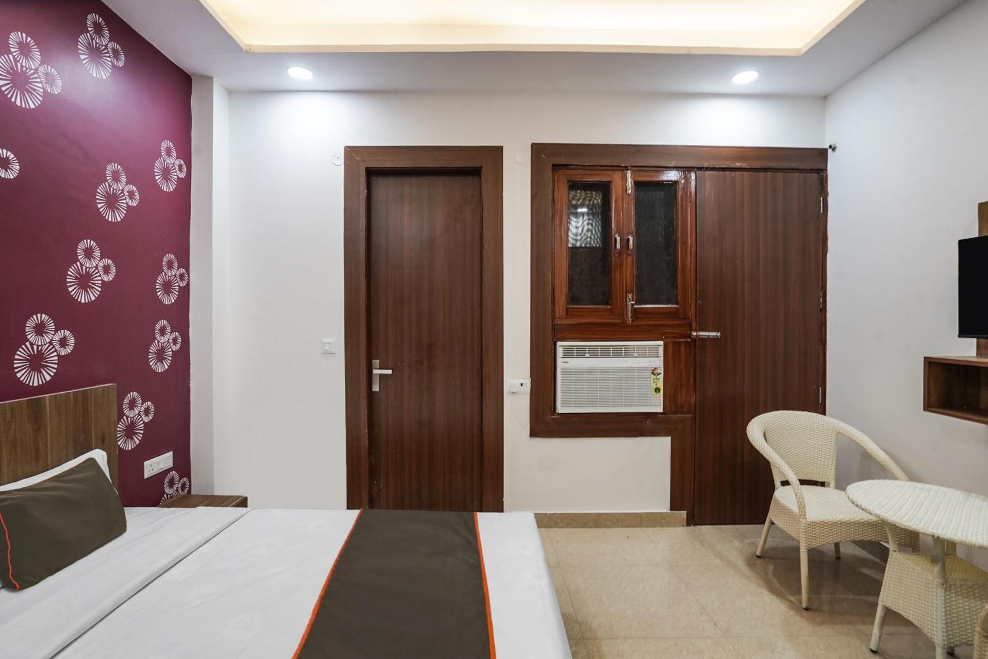 Hotel O Aryan Green Hotel Газиабад Экстерьер фото